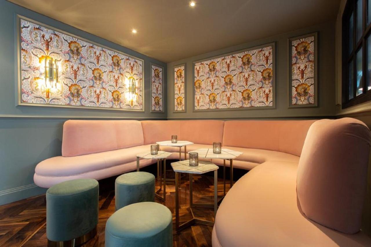 The Savoy Hotel Limerick Junction 외부 사진 The interior of the bar