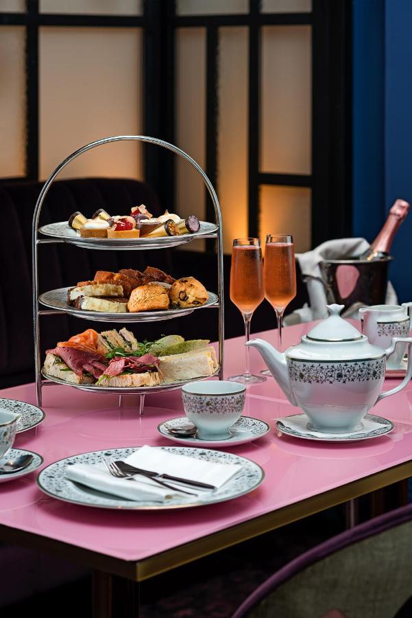 The Savoy Hotel Limerick Junction 외부 사진 Afternoon tea at the Mandarin Oriental, Hong Kong