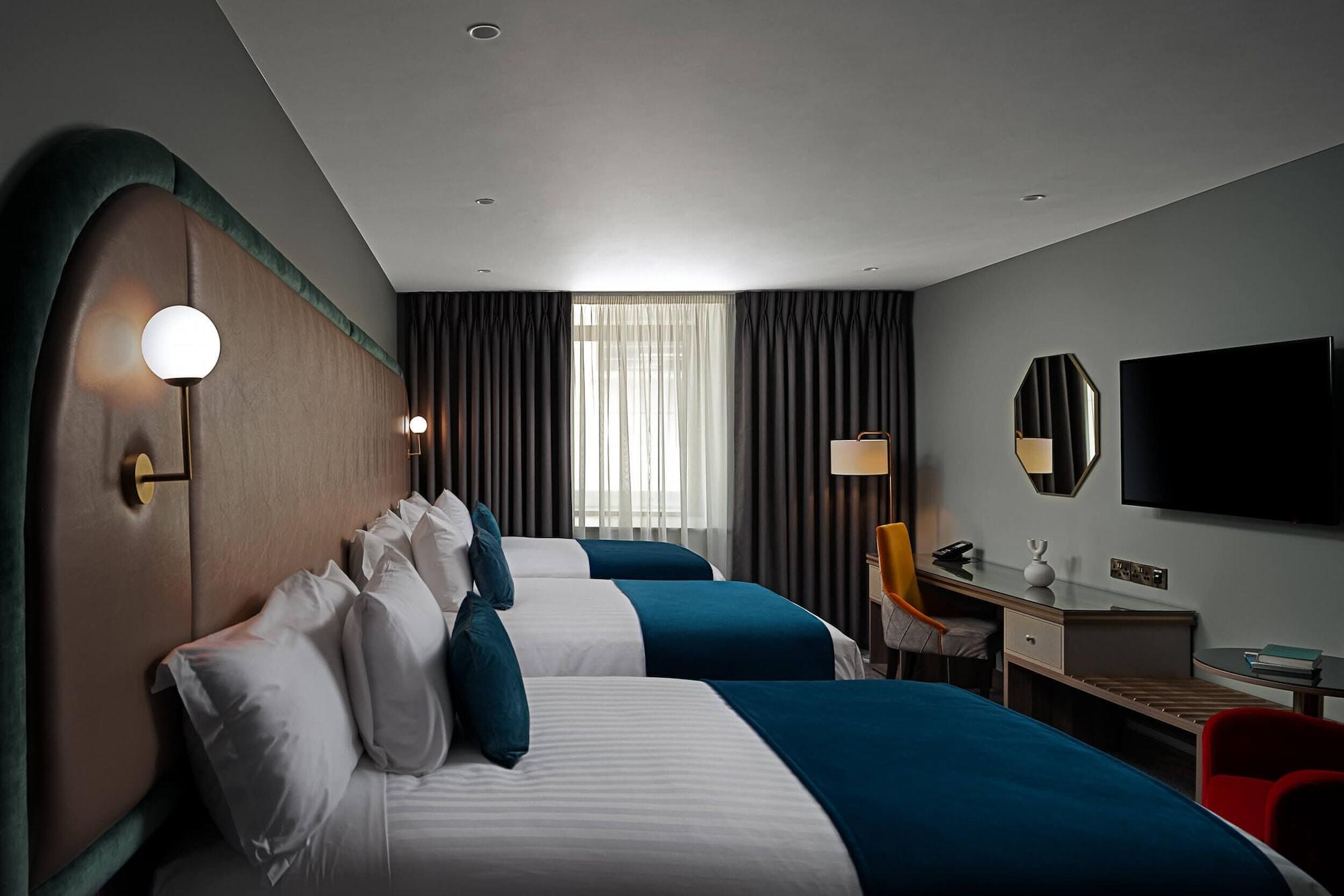The Savoy Hotel Limerick Junction 외부 사진 A room at the hotel