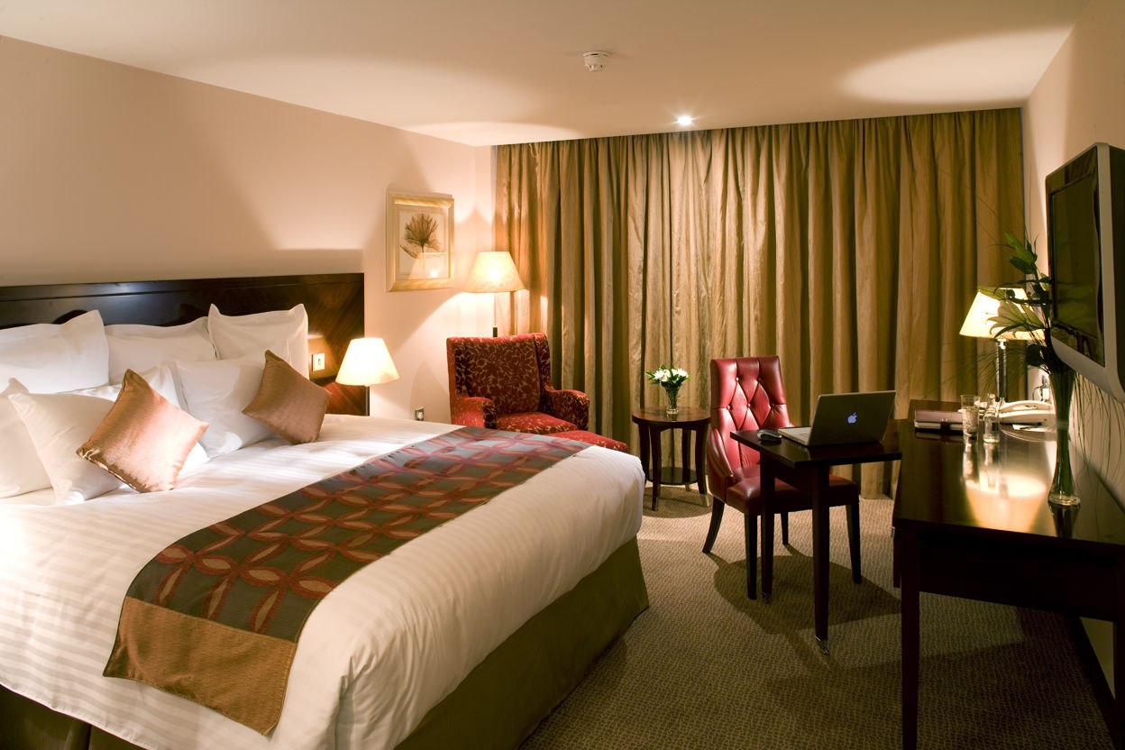 The Savoy Hotel Limerick Junction 외부 사진 A room at the hotel